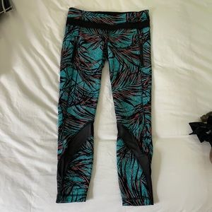 Lululemon run tights with mesh detail